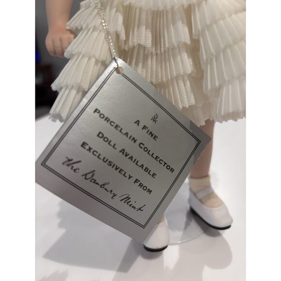 Vtg Danbury Mint Shirley Temple Movie Classic BABY TAKE A BOW 10" Porcelain Doll - Picture 2 of 9